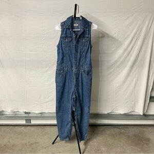 Levi's Cropped Taper Sleeveless Jumpsuit in Medium Wash Size XS